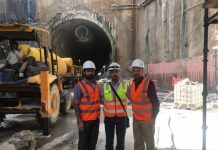 The Riyadh Metro Project update ulián Alonso, Óscar del Campo and David Vincent in front of the tunnel.