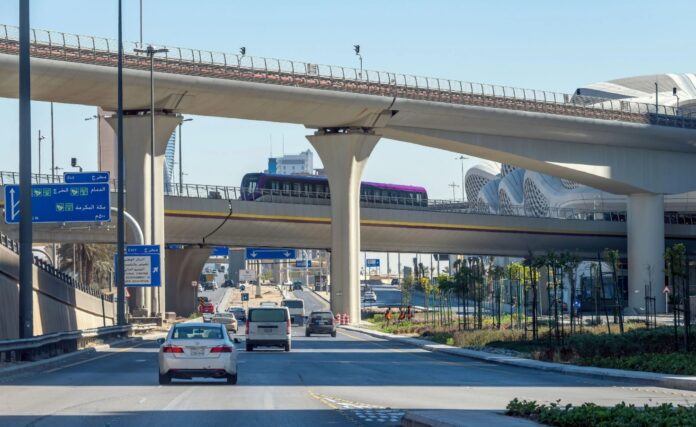 The 3.6-kilometre system will have six trains travelling on an elevated circular track that will wind between the main towers of the district.